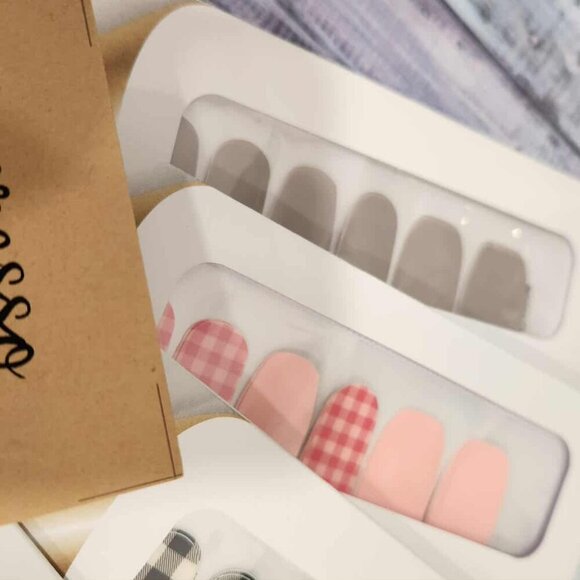 Retired Color Street- Pink and Black Bundle - Picture 8 of 13